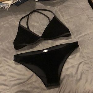 HOAKA SWIMWEAR bikini